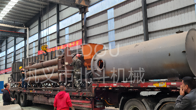 客户定制的环保型连续木屑午夜成人在线观看装车完毕发往四川