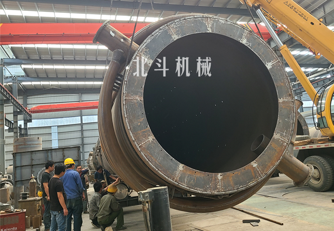 巩义市午夜性色福利在线机械活性炭活化炉装车发往新疆